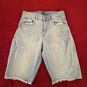 | GAP DENIM SHORTS | Size: 12 |